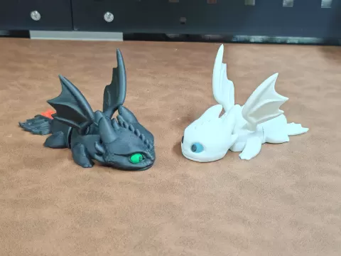 Toothless Dragon-Light Fury (Keychain)