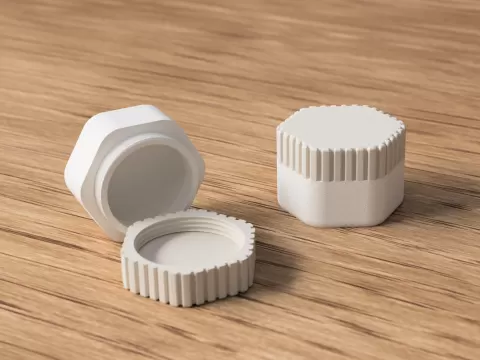 Small travel container