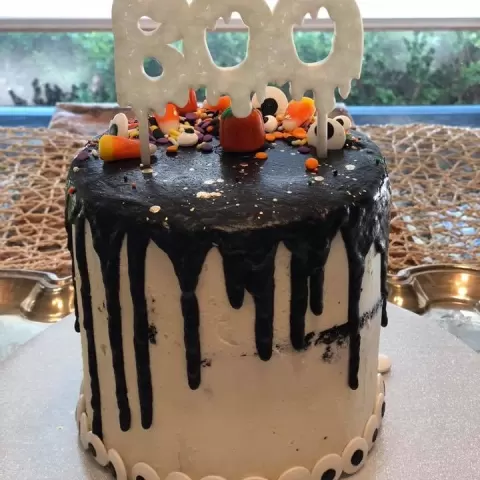 Boo Cake Topper by Kyle Apfel