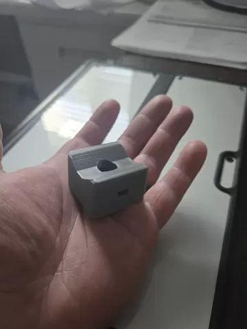 Small Pipe Clamps