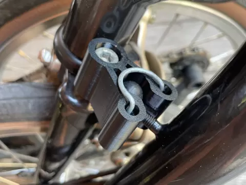 Brompton handlebar catch, Lenkradhaterung