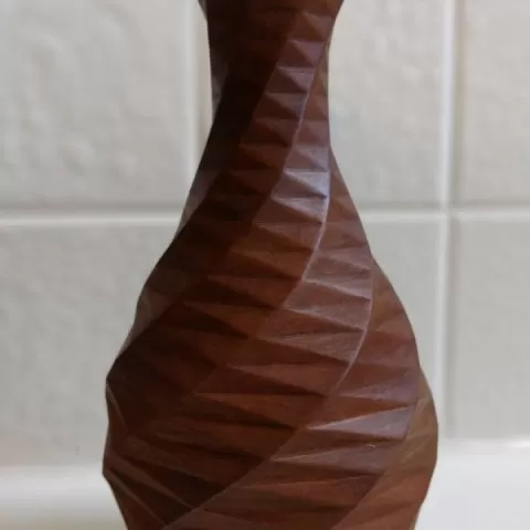 Low-poly Rose Twist Vase by Riskable