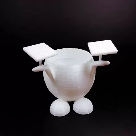 Flower Pot by Dylan Herdegen