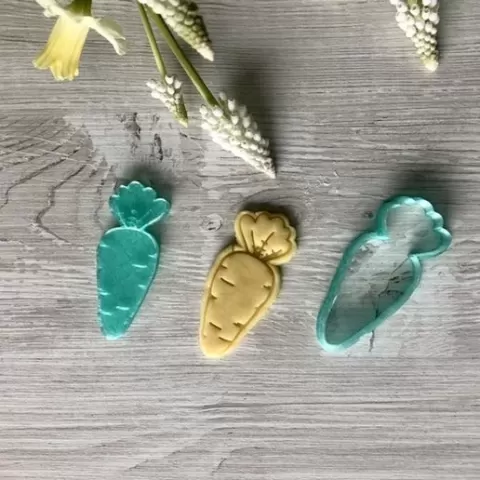 carrot cookie cutter