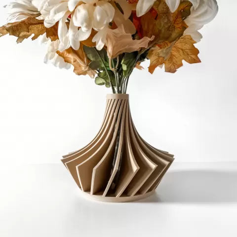 The Kario Short Vase, Modern and Unique Home Decor for Dried and Preserved Flower Arrangement by MODERN MACHINE