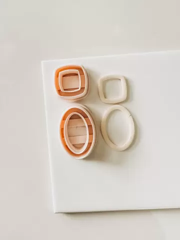 Square and Oval Skinny