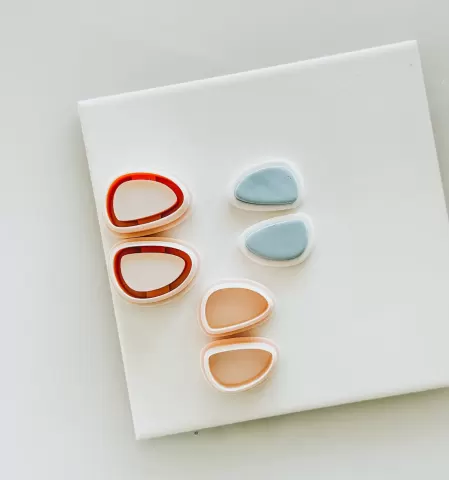 Pebble Bezel Set