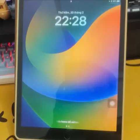 IPAD HOLDER