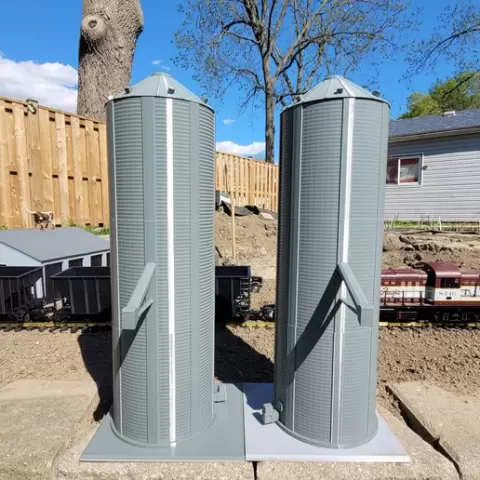 G Scale Modular Grain Silo