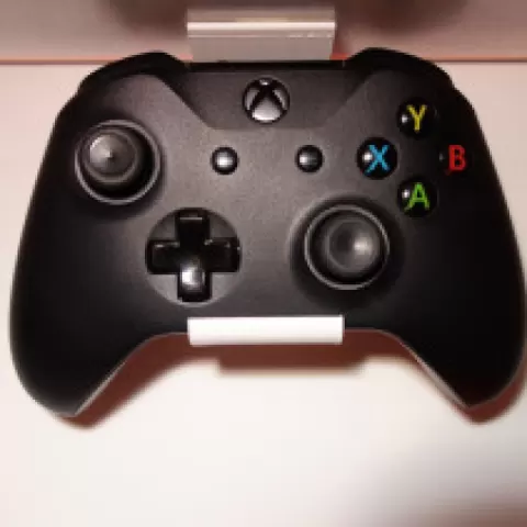 Xbox controller stand by Xavior Stansberry