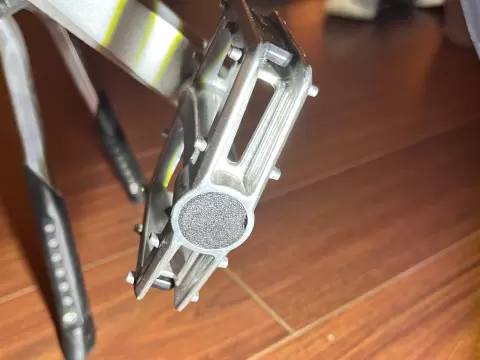Priority L-Train Pedal End-Plug