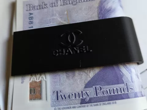 chanel money clip