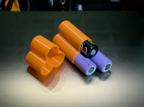 Triple 18650 Battery Container - Vase Mode