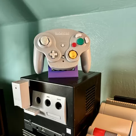 GameCube Wavebird Display Stand