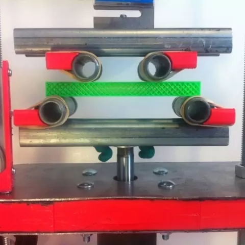 4 Point Bend Specimen & Test Fixture by Michael Graham