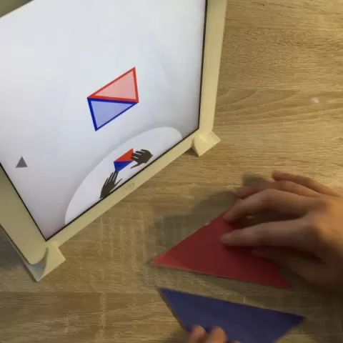 Osmo Tangram by Sylvain Preumont