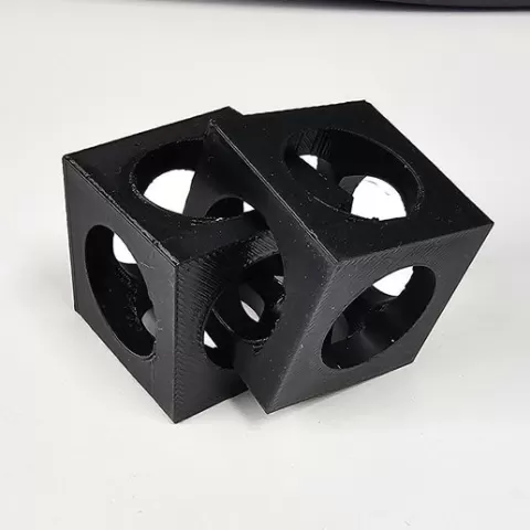 Impossible linked cubes - Created using only Bambu Studio