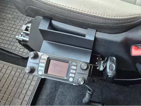 Ford Tourneo / Transit Custom Yaesu FTM-300 Holder