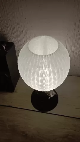 Knitting table lamp, floating base!