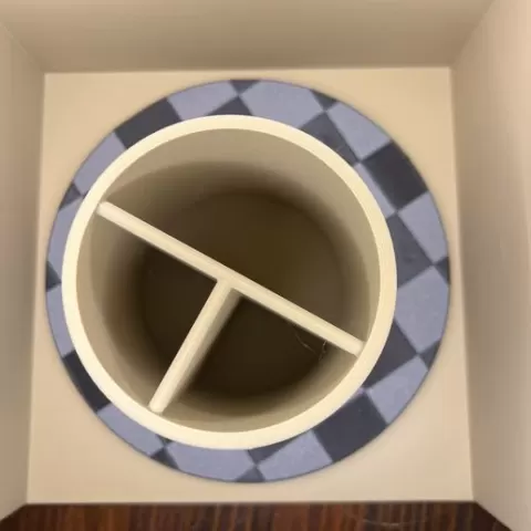 hex‑pattern cylindrical pen holder