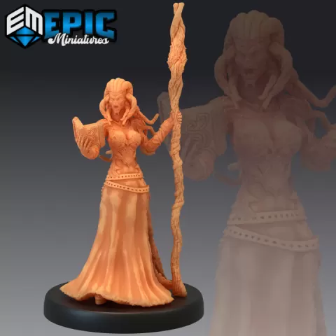 Mind Domina Magic / Dream Weaver / Nightmare Ruler / Master of Dreams / Female Mind Overlord / Lovecraftian Entity by Epic-Miniatures