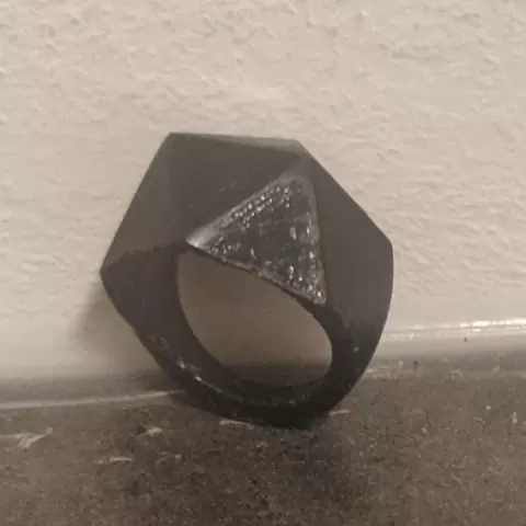 Icosahedron Ring by Lukki
