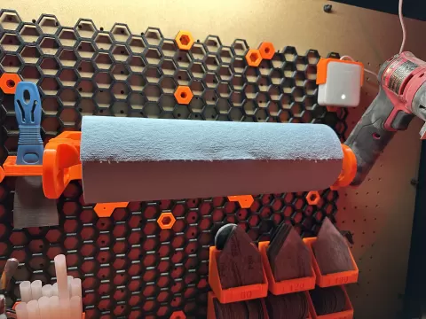Print-in-place HSW "Quickreload" paper towel holder