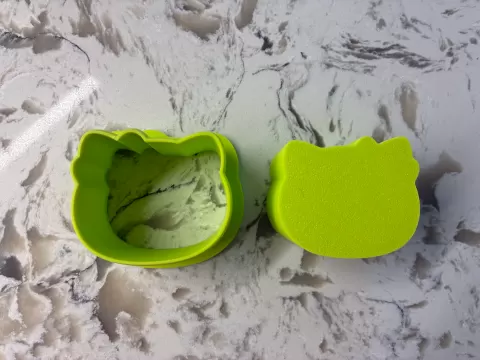 HELLO KITTY SHAPE Cake Pop Mold/COOKIE CUTTER
