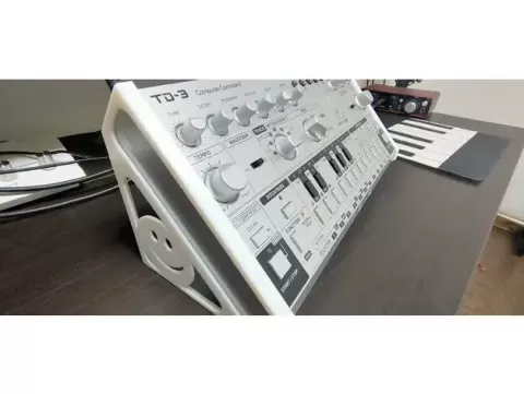 Behringer TD-3 stand :) - FASA
