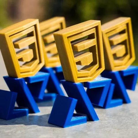 HTML5 Trophy by Ivan Čentéš