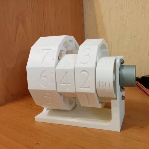 3D Printed Numechron Clock by Victor Marchenko