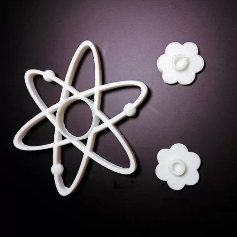 Atomic Fidget by Aidan Eclavea