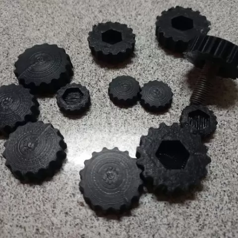 Nut/screw knobs