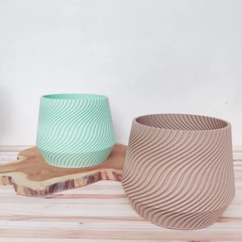 Flower pot ''Marmande