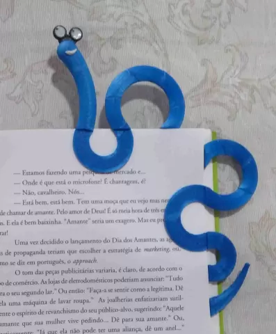 Worm Bookmark - FeRotta