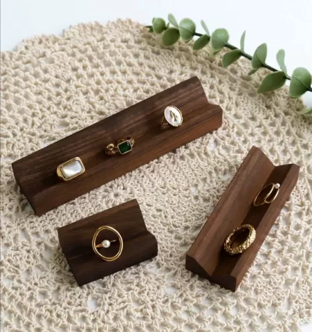 Hand ring holder - Samlai
