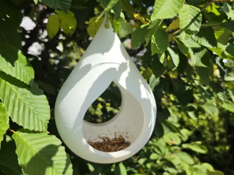 Vogelhaus Tropfenform
