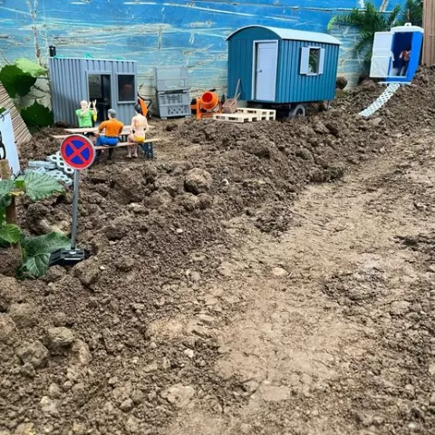 Construction trailer 1/14