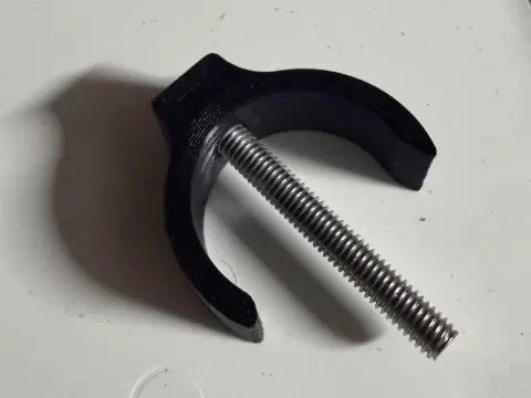 M6 bolt as Lynch pin on 32mm tube (customisable)
