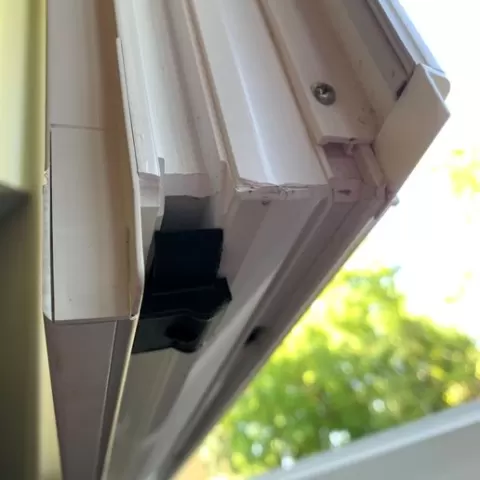 B'Plast window block