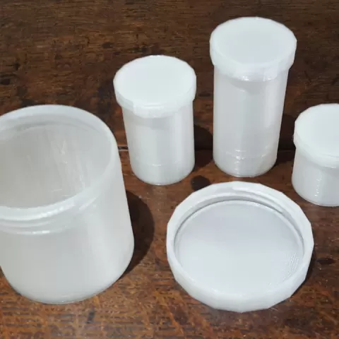 Storage Pot set by Leslie Kaye