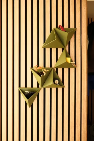 Triangles – Modular Wall Organizer