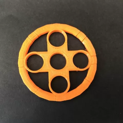 Fidget spinner ring by Rowan Reid