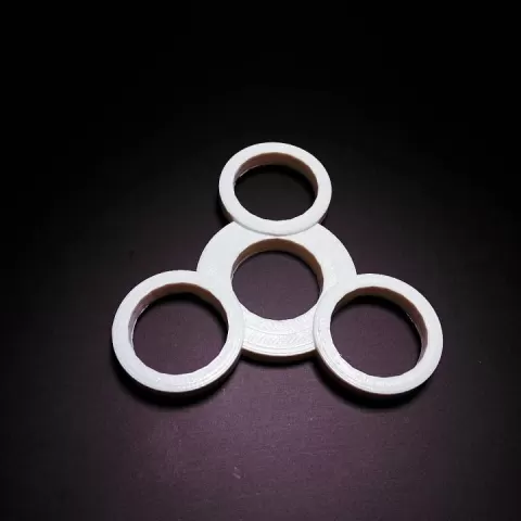 spinner 1 by Zac chin