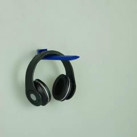 Corner Headphone Mount by Anna Ond