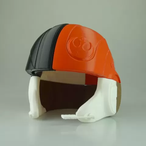 X-Wing Pilot Helmet - Starwars Episode VII: The Force Awakens by Julian Lizan Sanchez