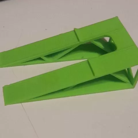 MODEL CAR RAMP