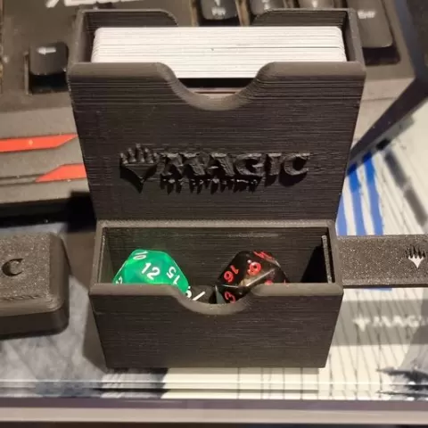 Magic card box