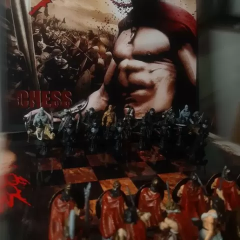 LEONIDAS 300 CHESS SET