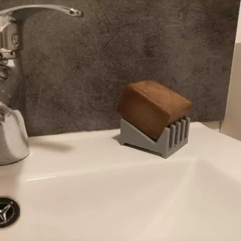 Simple soap holder